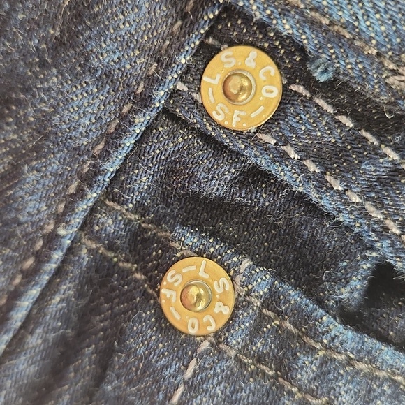 LEVI'S 501 RED TAG Button fly 32×30 jeans, like new - Picture 14 of 17